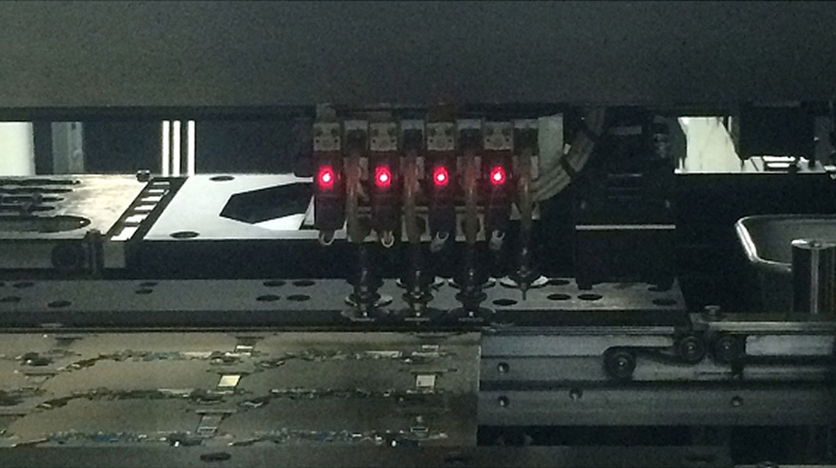 Surface mounter